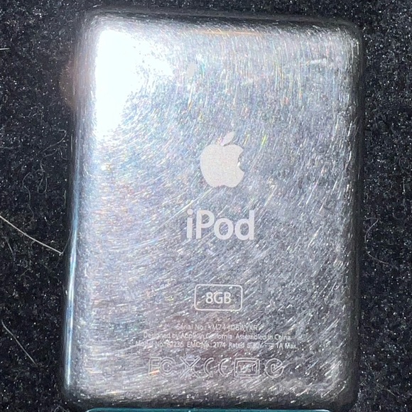 Apple iPod Nano 3rd Generation 8GB - Blue - - Picture 2 of 2